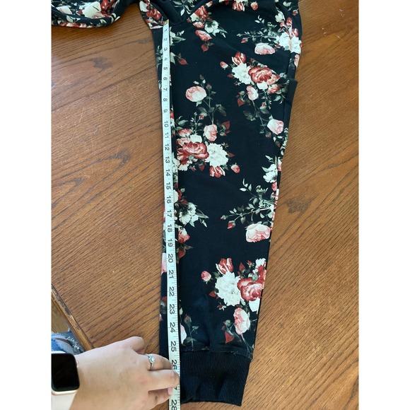 Lularoe Floral Jax Joggers Size M - Picture 8 of 8
